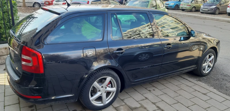 Skoda Octavia RS 16V TURBO, снимка 4 - Автомобили и джипове - 47862460