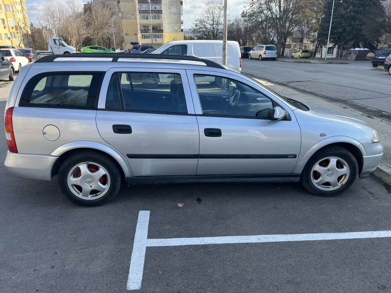 Opel Astra, снимка 6 - Автомобили и джипове - 48085452