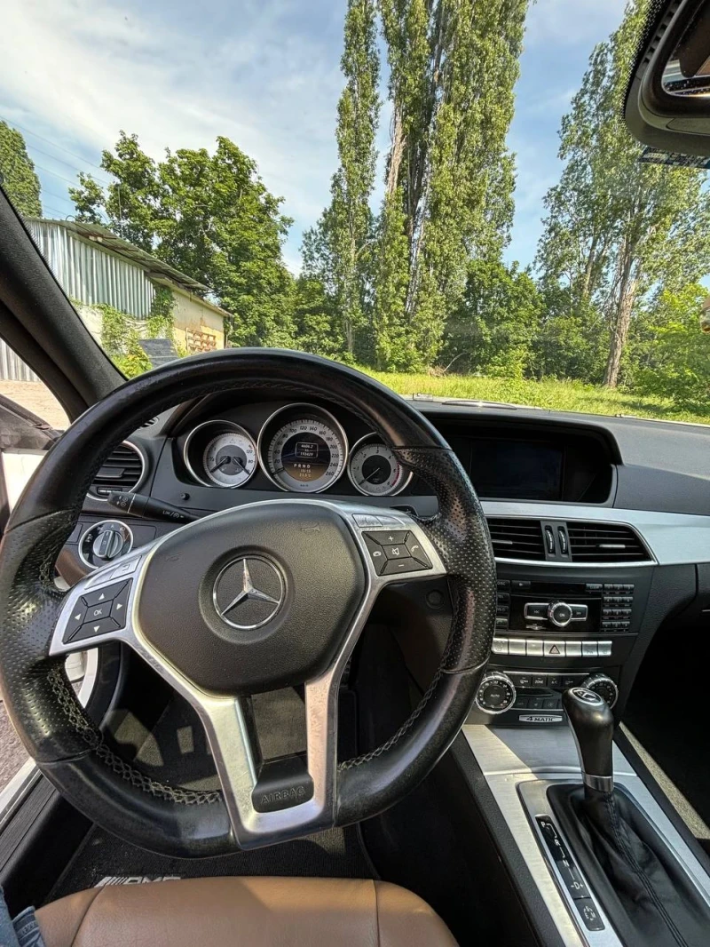 Mercedes-Benz C 250 Панорама-Подгрев-БялаПерла-4матик, снимка 5 - Автомобили и джипове - 48701061