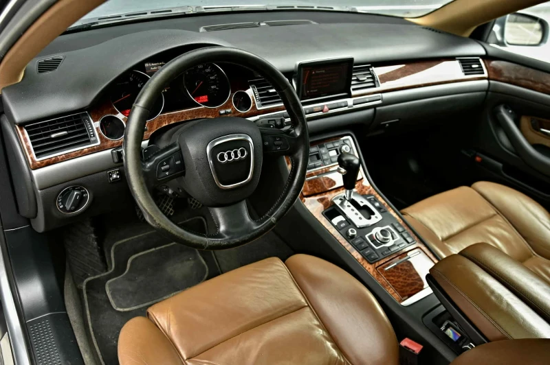 Audi A8 4.2 газ топ състояние, снимка 6 - Автомобили и джипове - 52383630