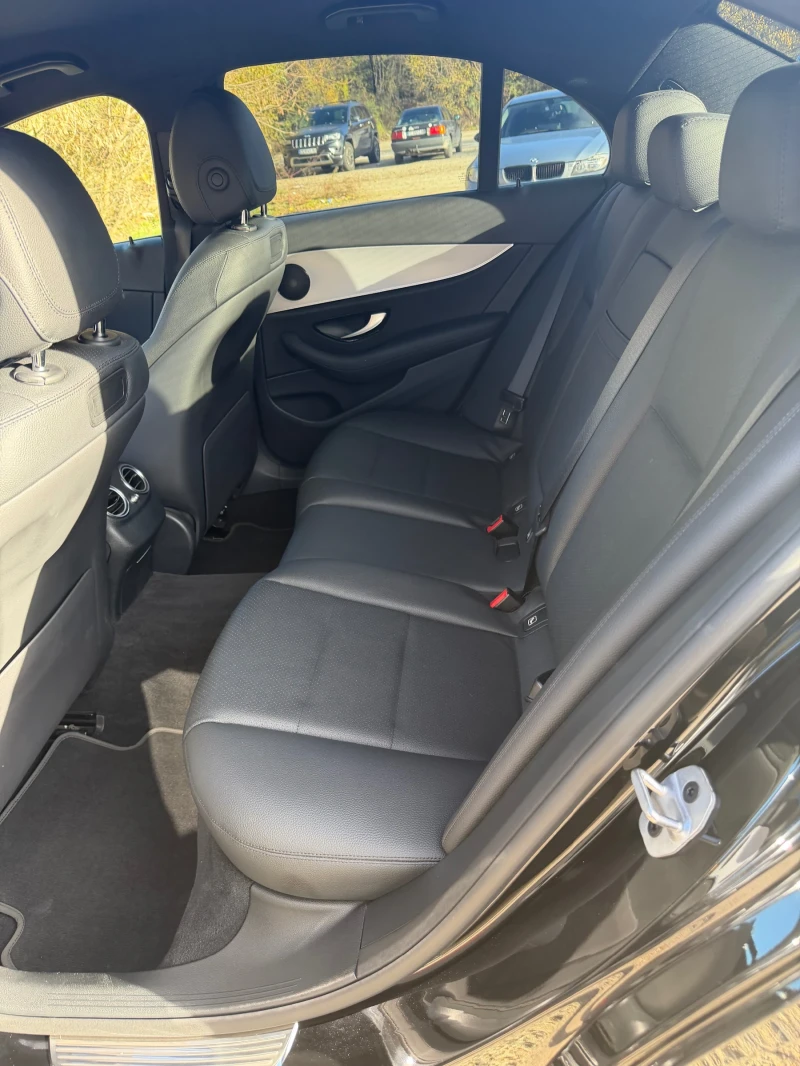 Mercedes-Benz E 220, снимка 12 - Автомобили и джипове - 52382359