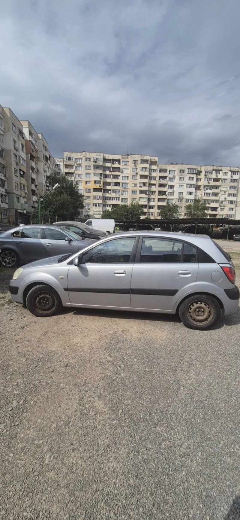 Kia Rio 1.4, снимка 2 - Автомобили и джипове - 53051392