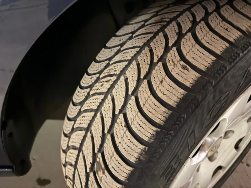 VW Golf Не FSI СТАРИЯТ  МОТОР , снимка 10 - Автомобили и джипове - 53459574