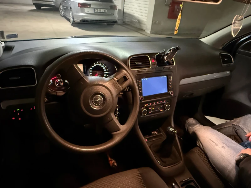 VW Golf Не FSI СТАРИЯТ  МОТОР , снимка 5 - Автомобили и джипове - 53459574