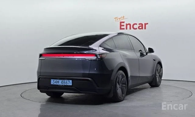 Tesla Model Y RWD | ОБДУХВАНЕ | 360 КАМЕРА | ПАНОРАМА | , снимка 2 - Автомобили и джипове - 54398002