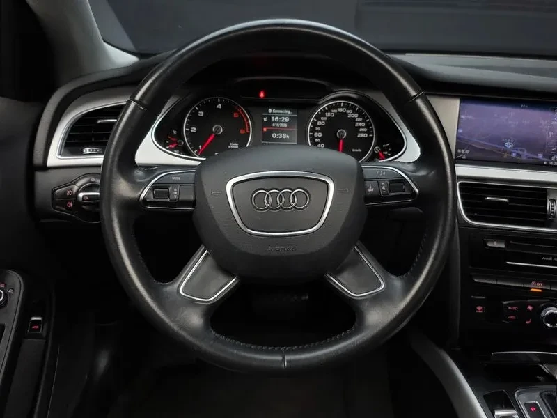 Audi A4 2.0 TDI, снимка 12 - Автомобили и джипове - 54550544
