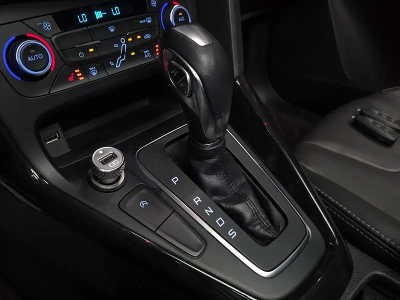 Ford Focus Diesel Titanium Hatchback 3Rd Generation  | Mobile.bg � ����������� 9