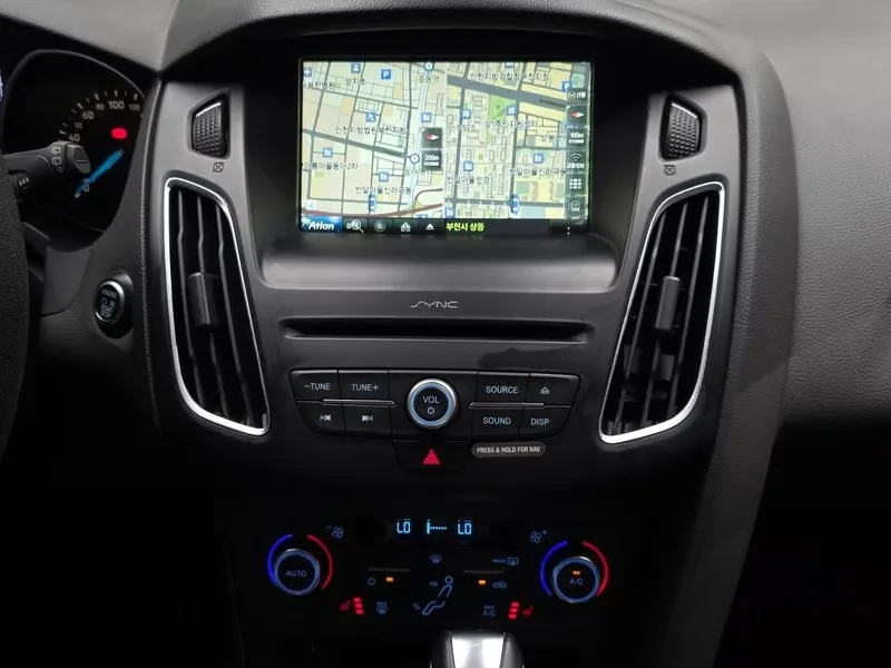 Ford Focus Diesel Titanium Hatchback 3Rd Generation  | Mobile.bg � ����������� 15