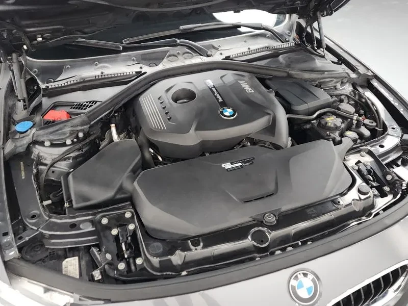 BMW 330 I M Sports Shadow, снимка 6 - Автомобили и джипове - 55928731