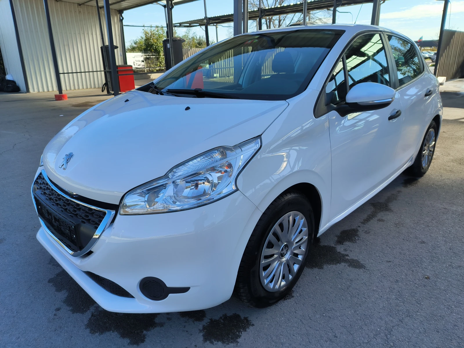 Peugeot 208 1.2i 82k.s.gaz - [1] 