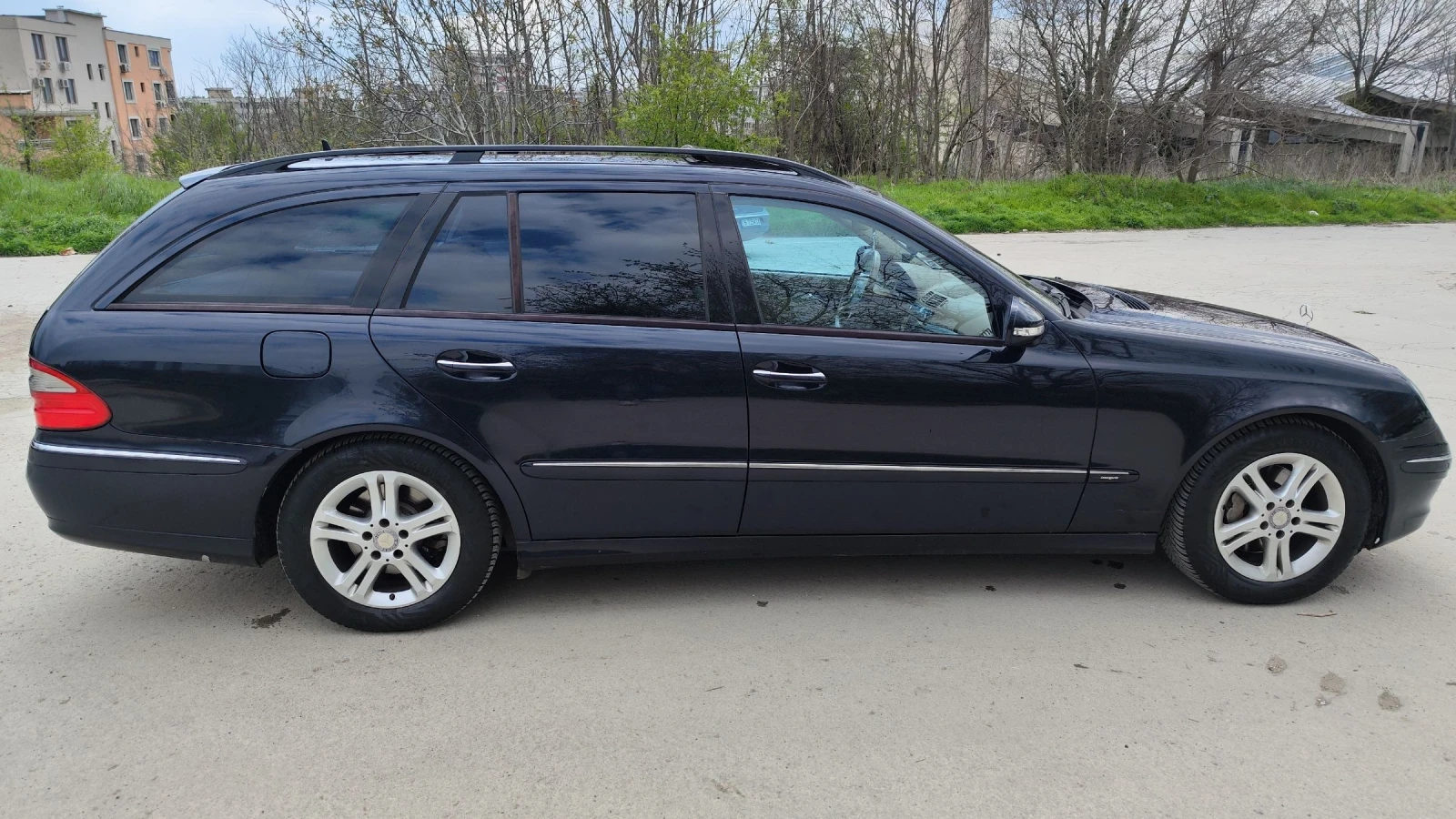 Mercedes-Benz E 320  - изображение 7