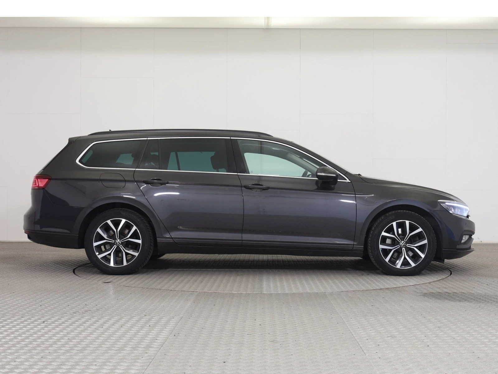 VW Passat !!! ОЧАКВАН ВНОС !!!2.0TDI 150ps.DIGITAL , HIGHLIN - изображение 4