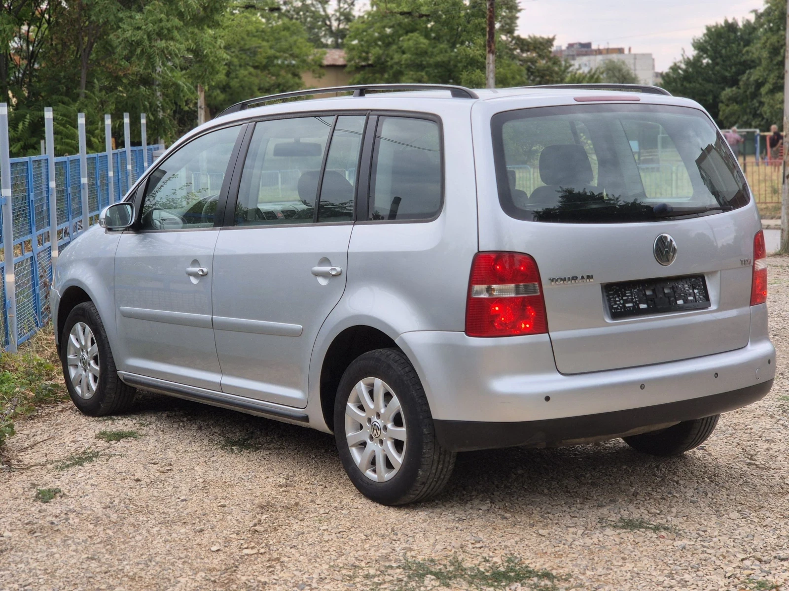 VW Touran 1.9 TDI 101к.с. - изображение 3