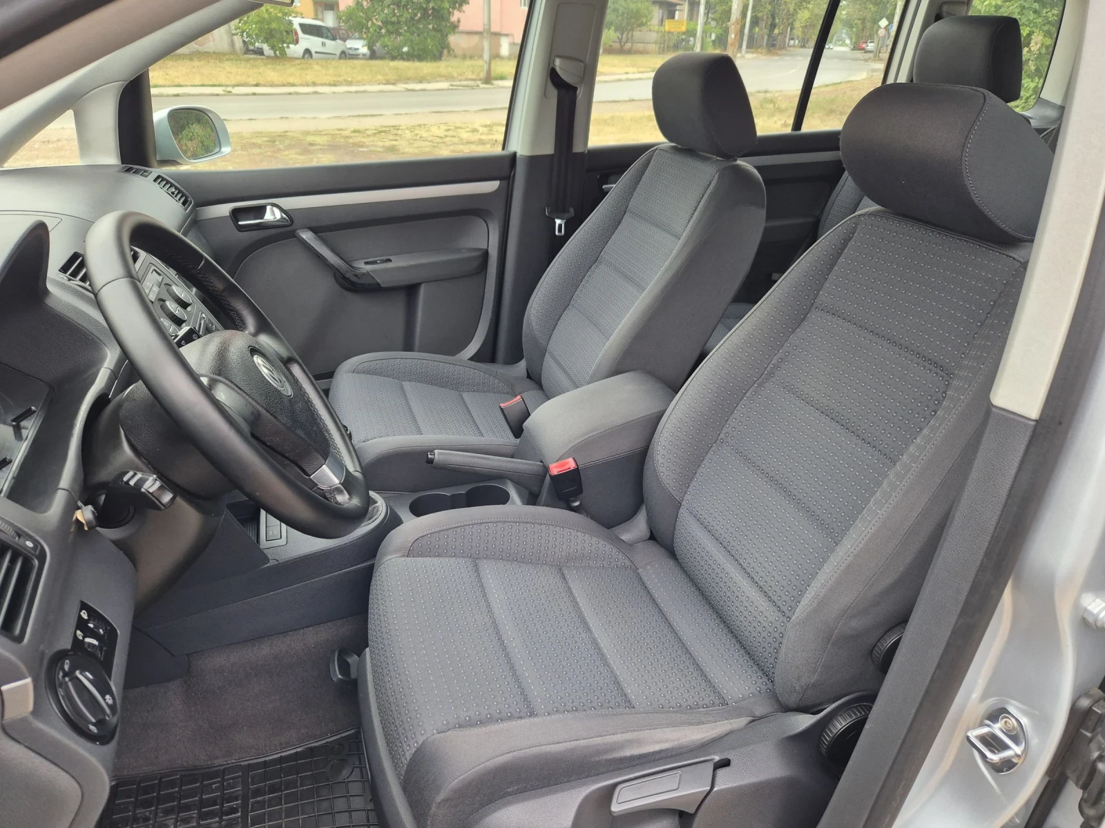 VW Touran 1.9 TDI 101к.с. - изображение 8