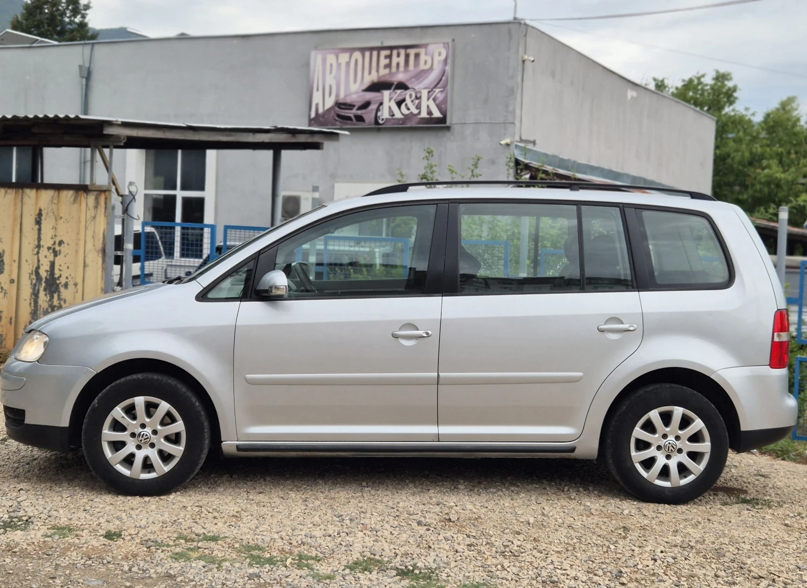 VW Touran 1.9 TDI 101к.с. - изображение 2