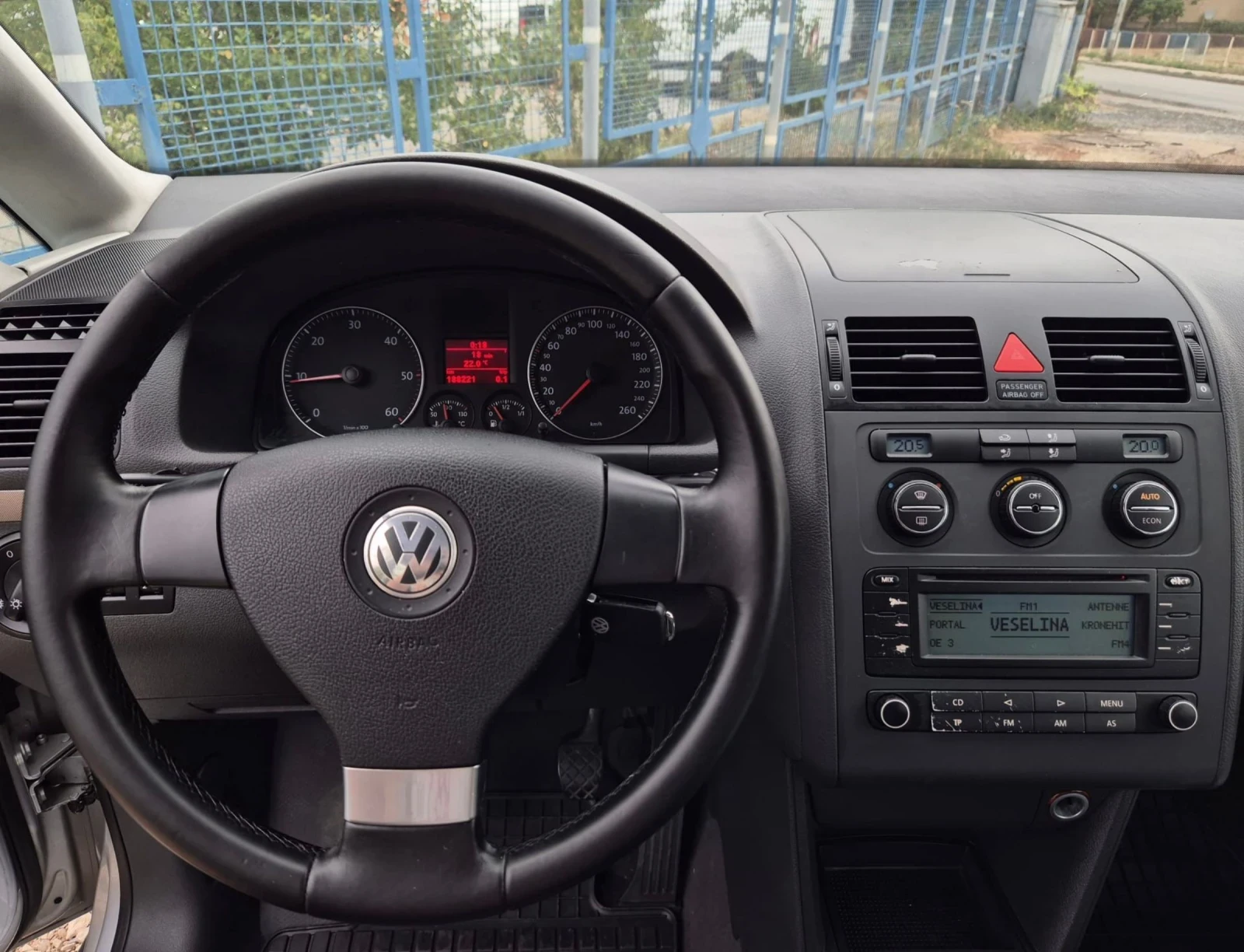 VW Touran 1.9 TDI 101к.с. - изображение 10