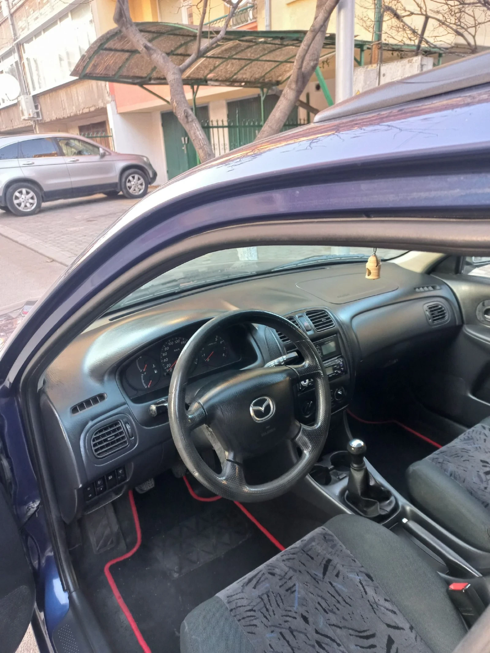 Mazda 323  - изображение 7