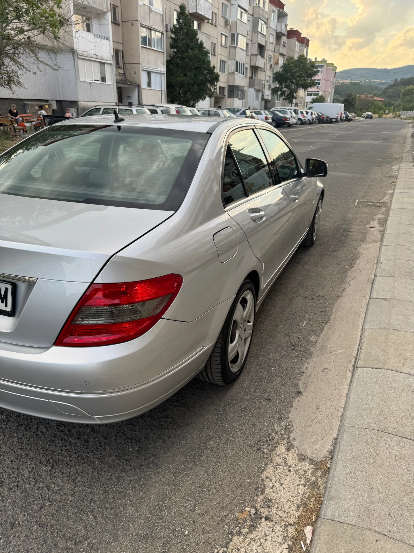 Mercedes-Benz C 220 Avantgarde - изображение 2