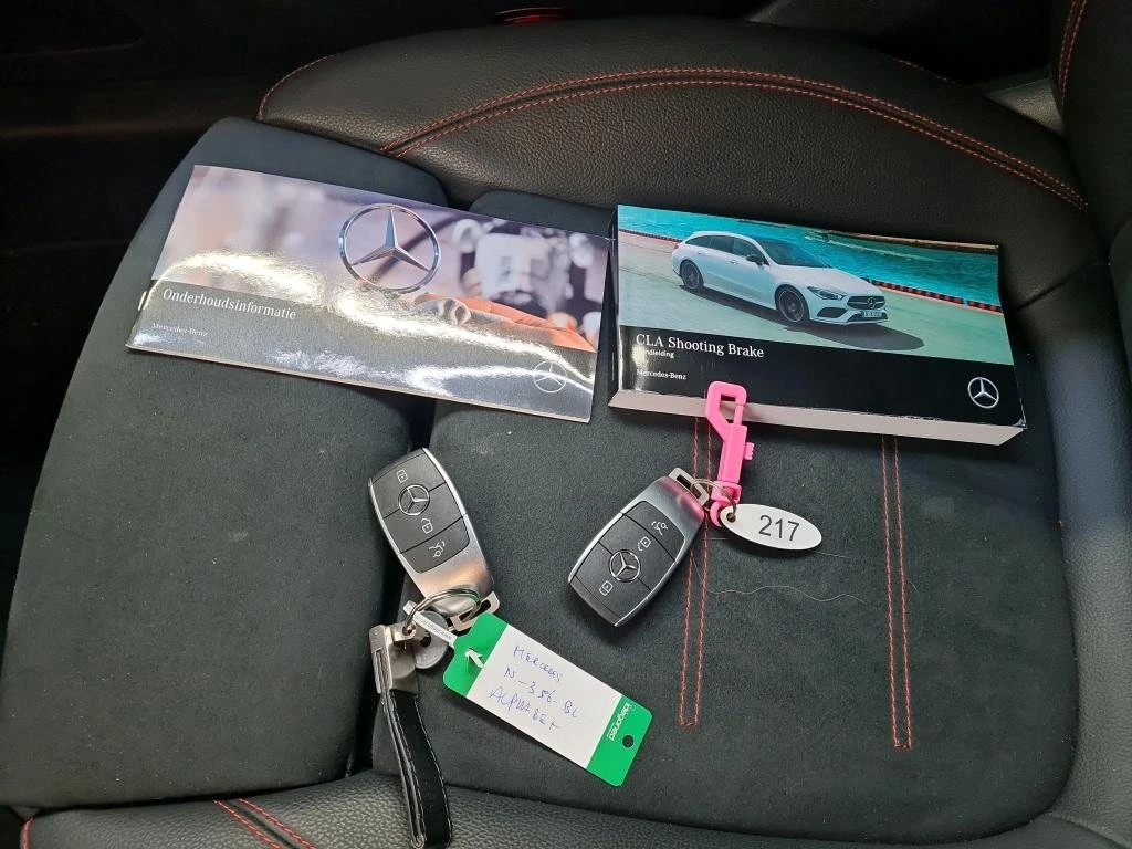 Mercedes-Benz CLA 200 2.0 - изображение 7