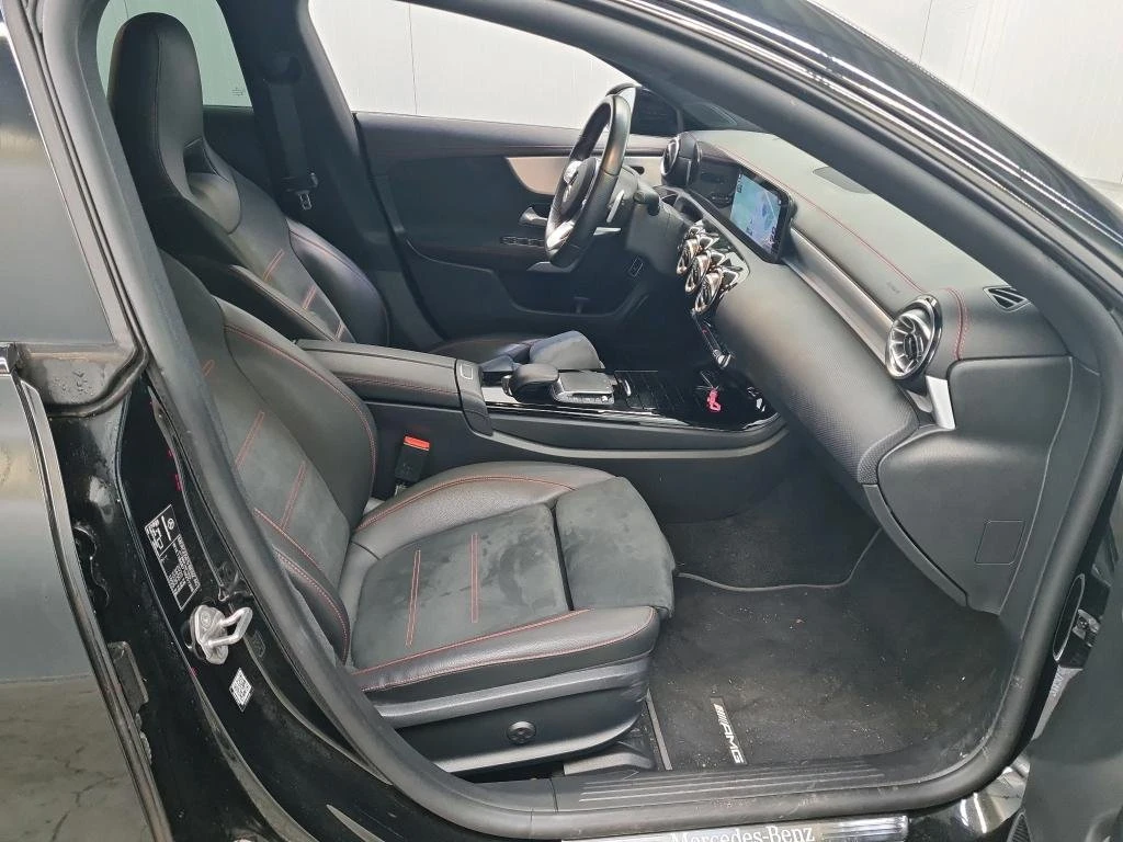 Mercedes-Benz CLA 200 2.0 - изображение 10