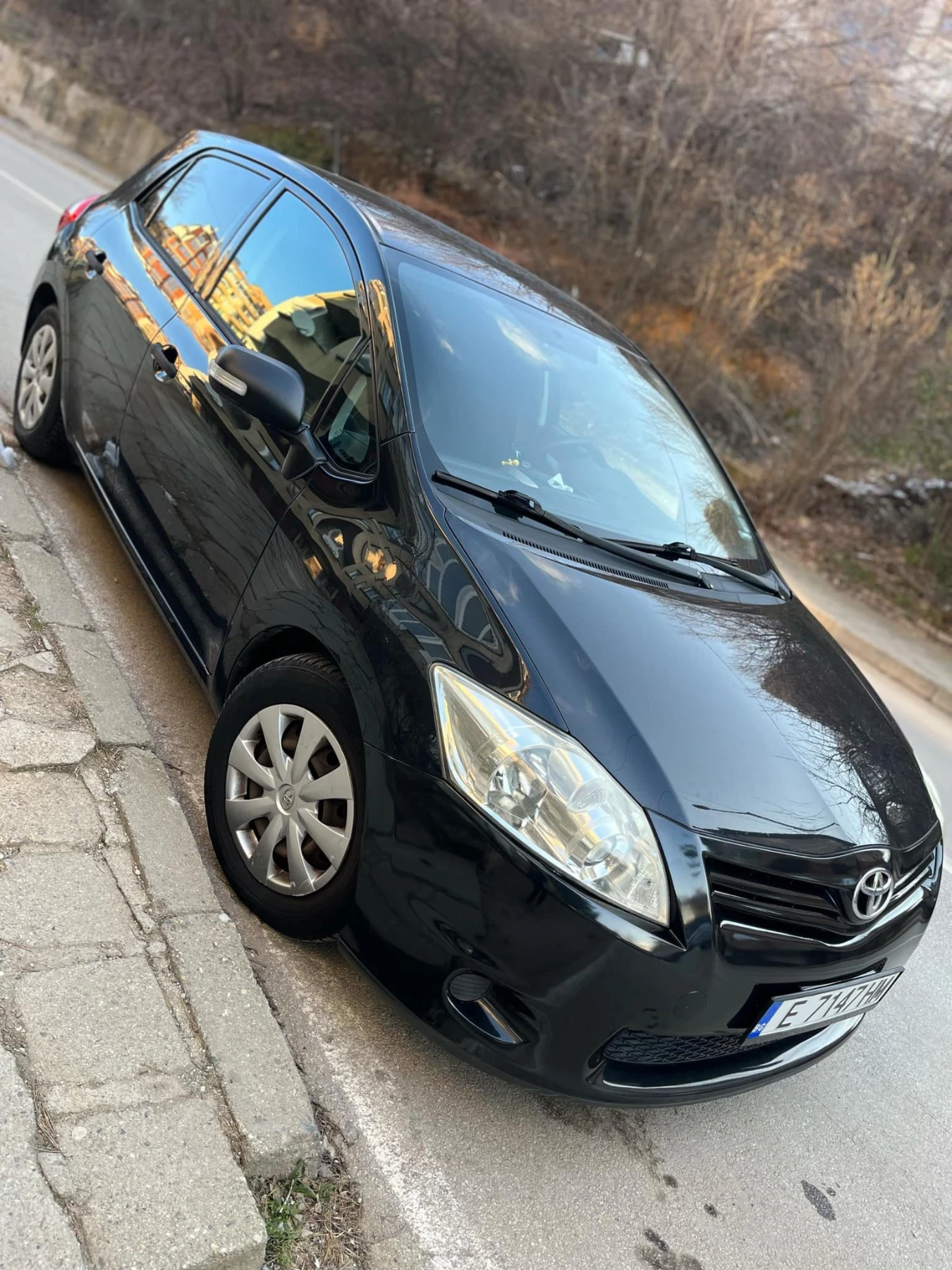 Toyota Auris  - изображение 4