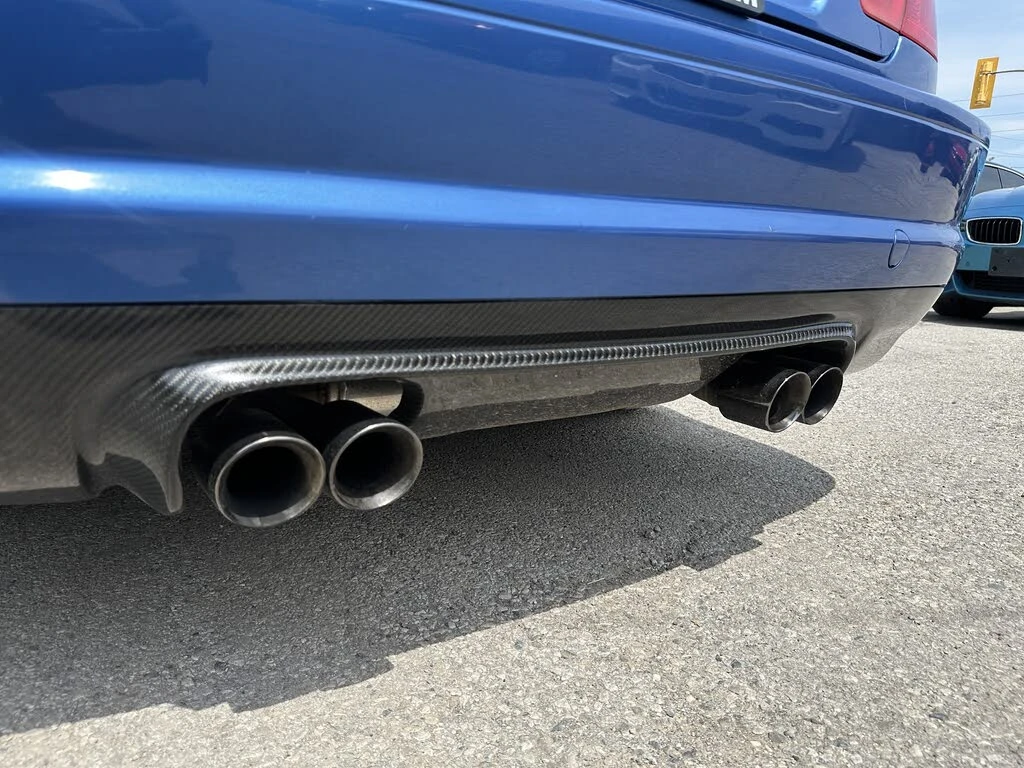 BMW M3 Convertible RWD/Manual - изображение 7