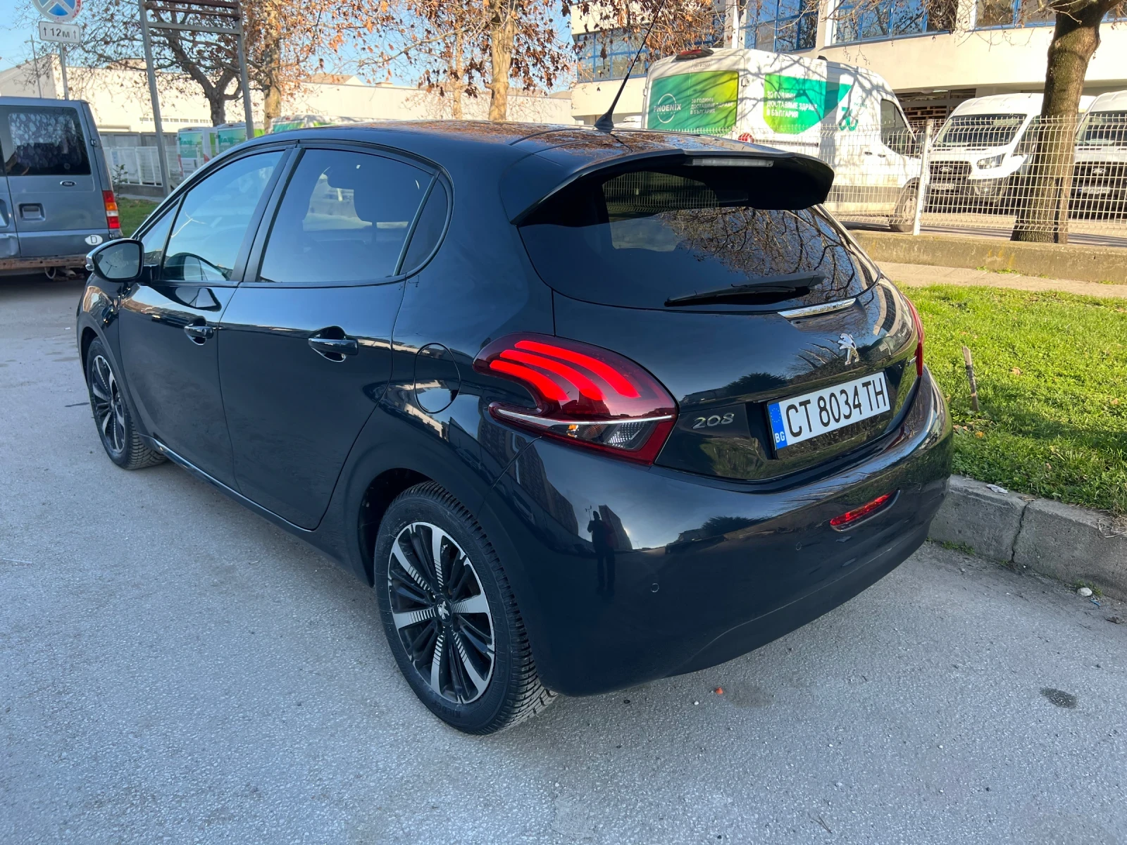 Peugeot 208 S line - изображение 2
