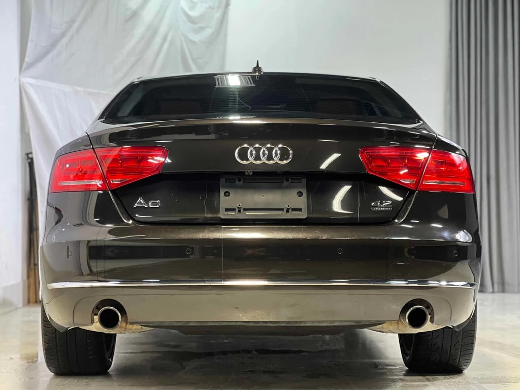 Audi A8 / Premium / ОБДУХВАНЕ / PANO / CARFAX - изображение 5