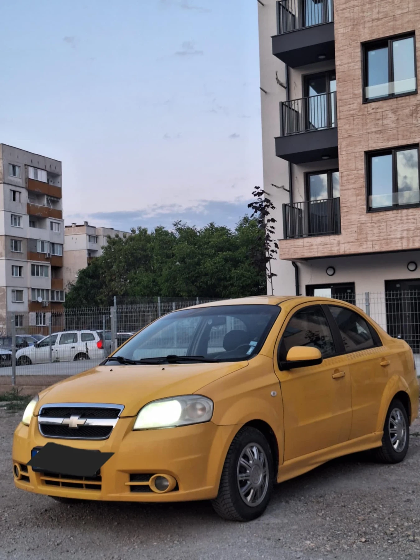 Chevrolet Aveo 1.4 LPG 101k.c. климатроник, всички екстри. - изображение 2