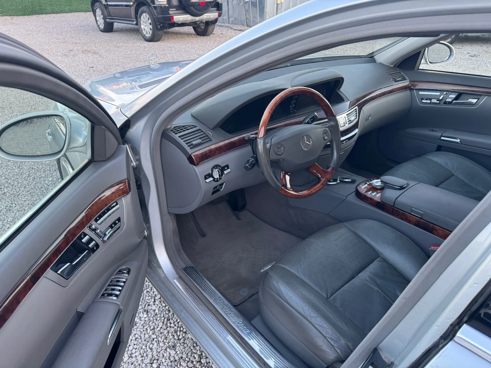 Mercedes-Benz S 500 L /4-matic / KEYLESS / ВАКУМ / ДИСТРОНИК / ПЕЧКА /, снимка 6 - Автомобили и джипове - 53830150