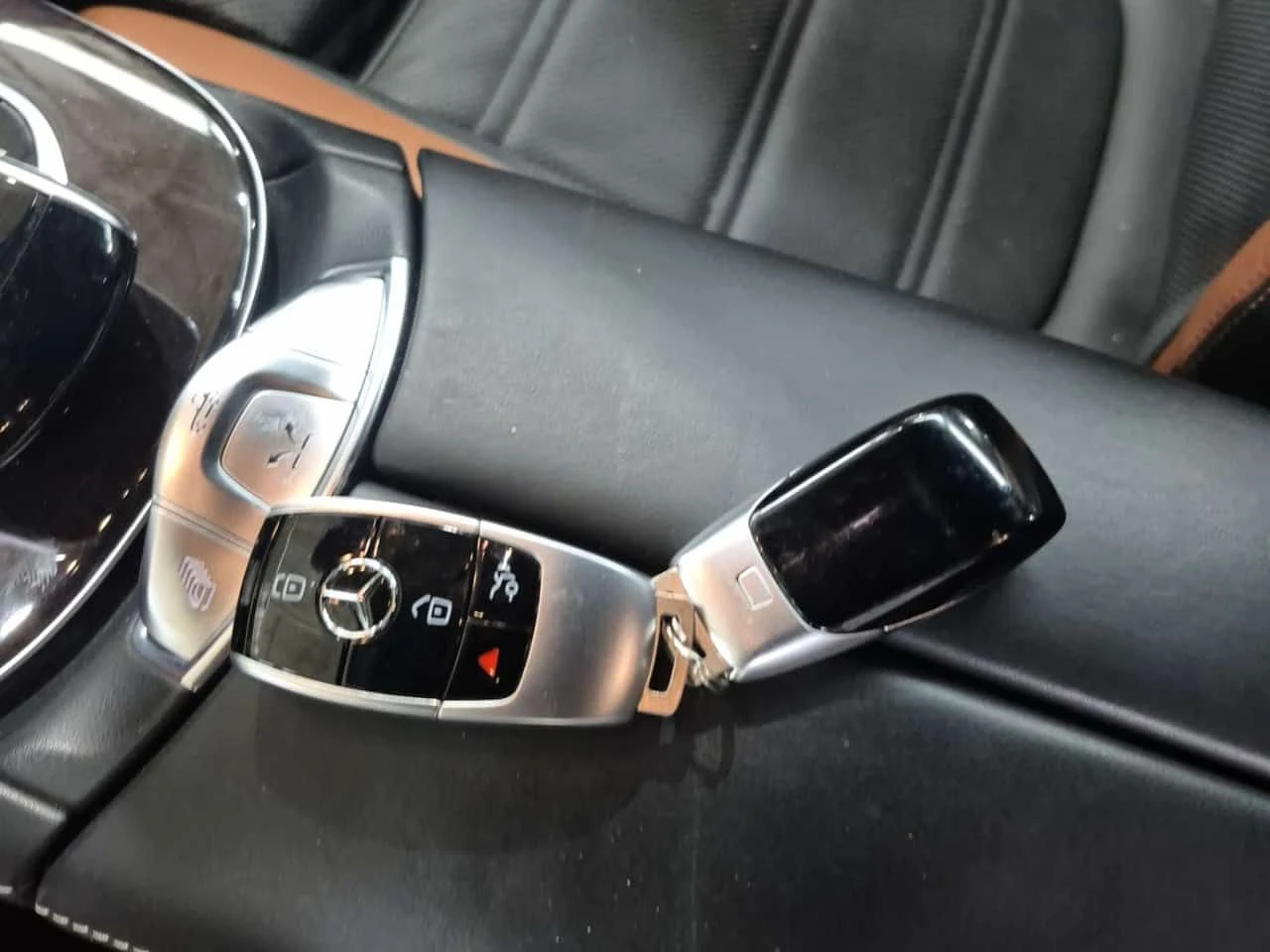 Mercedes-Benz E 53 AMG CARFAX | Mobile.bg � ����������� 8