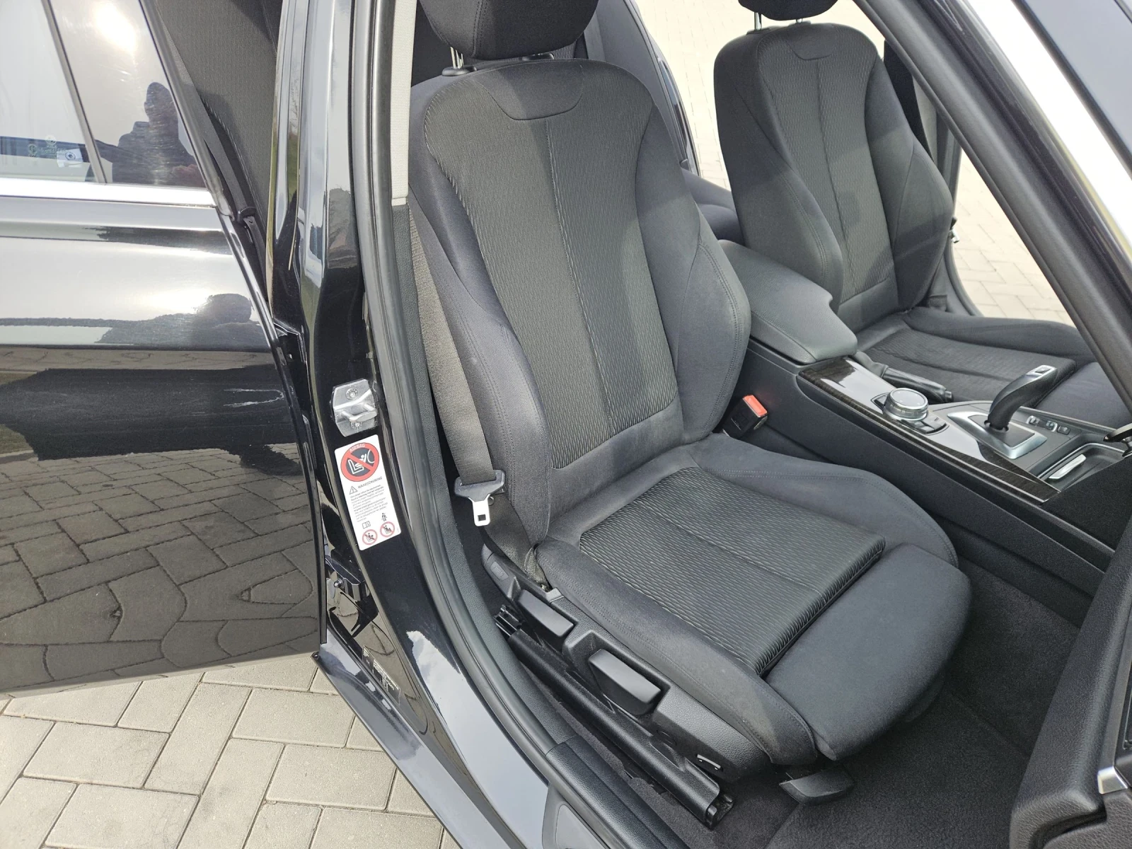 BMW 320, снимка 15 - Автомобили и джипове - 53978766