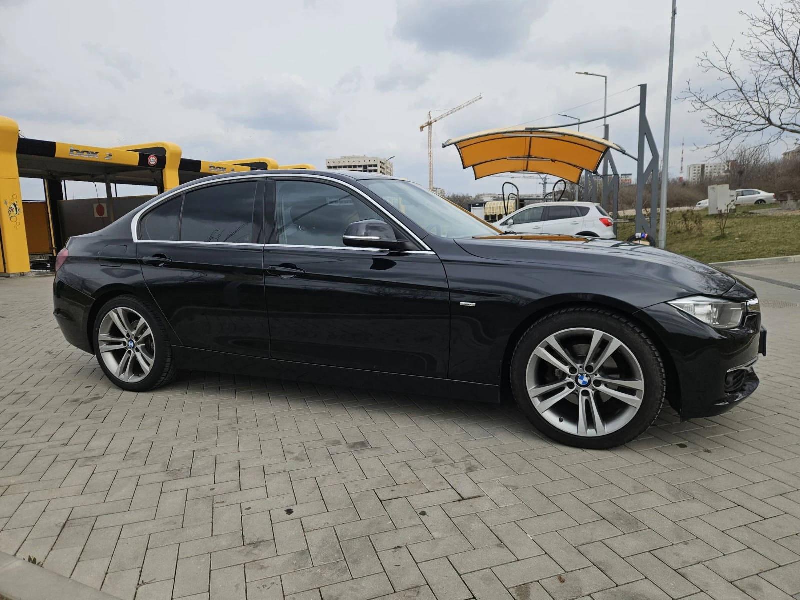 BMW 320, снимка 6 - Автомобили и джипове - 53978766