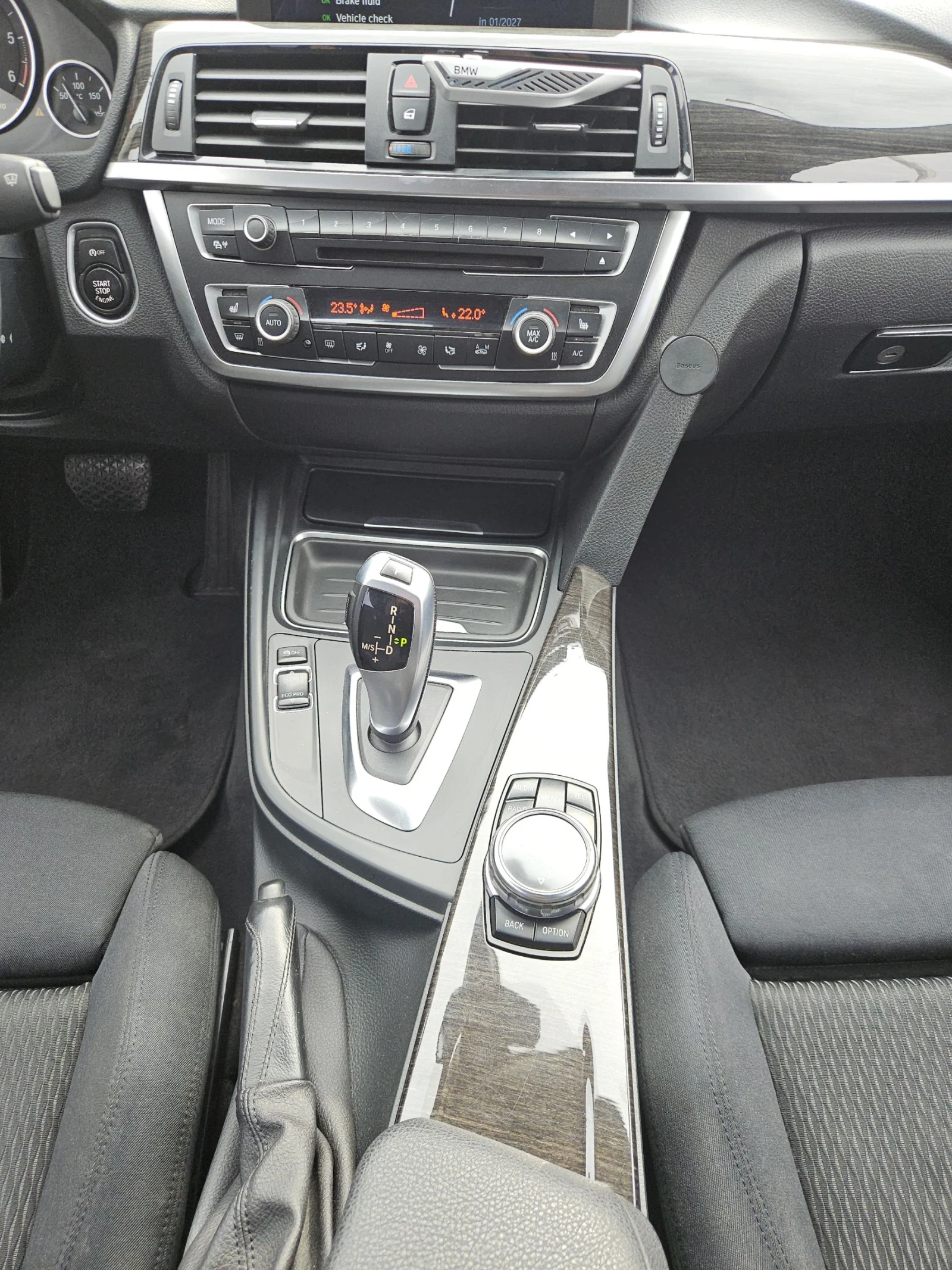 BMW 320, снимка 9 - Автомобили и джипове - 53978766