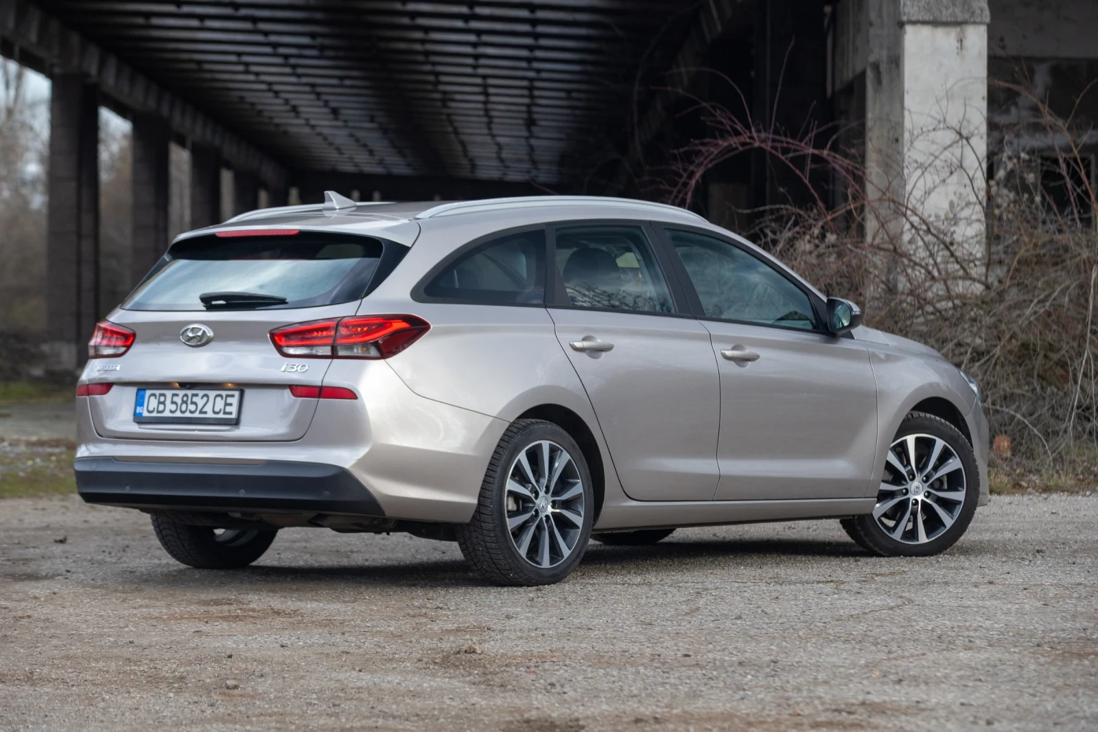 Hyundai I30 1.6 CRDi N-LINE, снимка 4 - Автомобили и джипове - 54004404