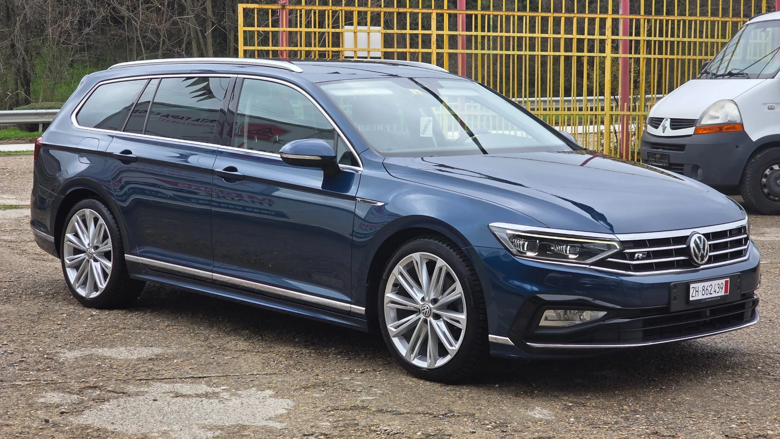 VW Passat 2.0TDI/B8.5/R-line/4 motion/Швейцария, снимка 7 - Автомобили и джипове - 54076412