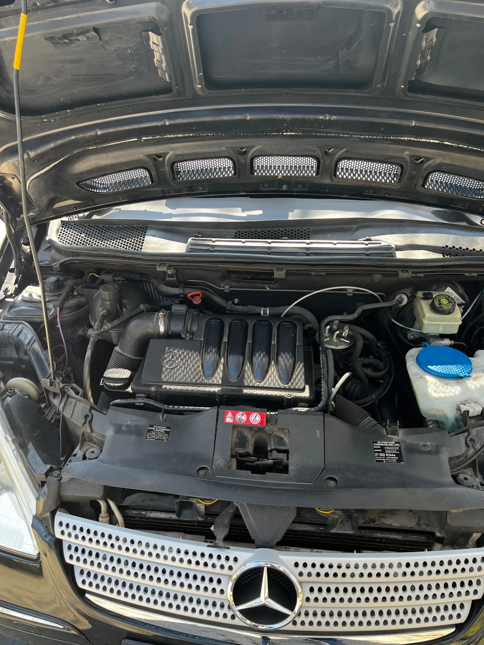 Mercedes-Benz A 180, снимка 9 - Автомобили и джипове - 54139205