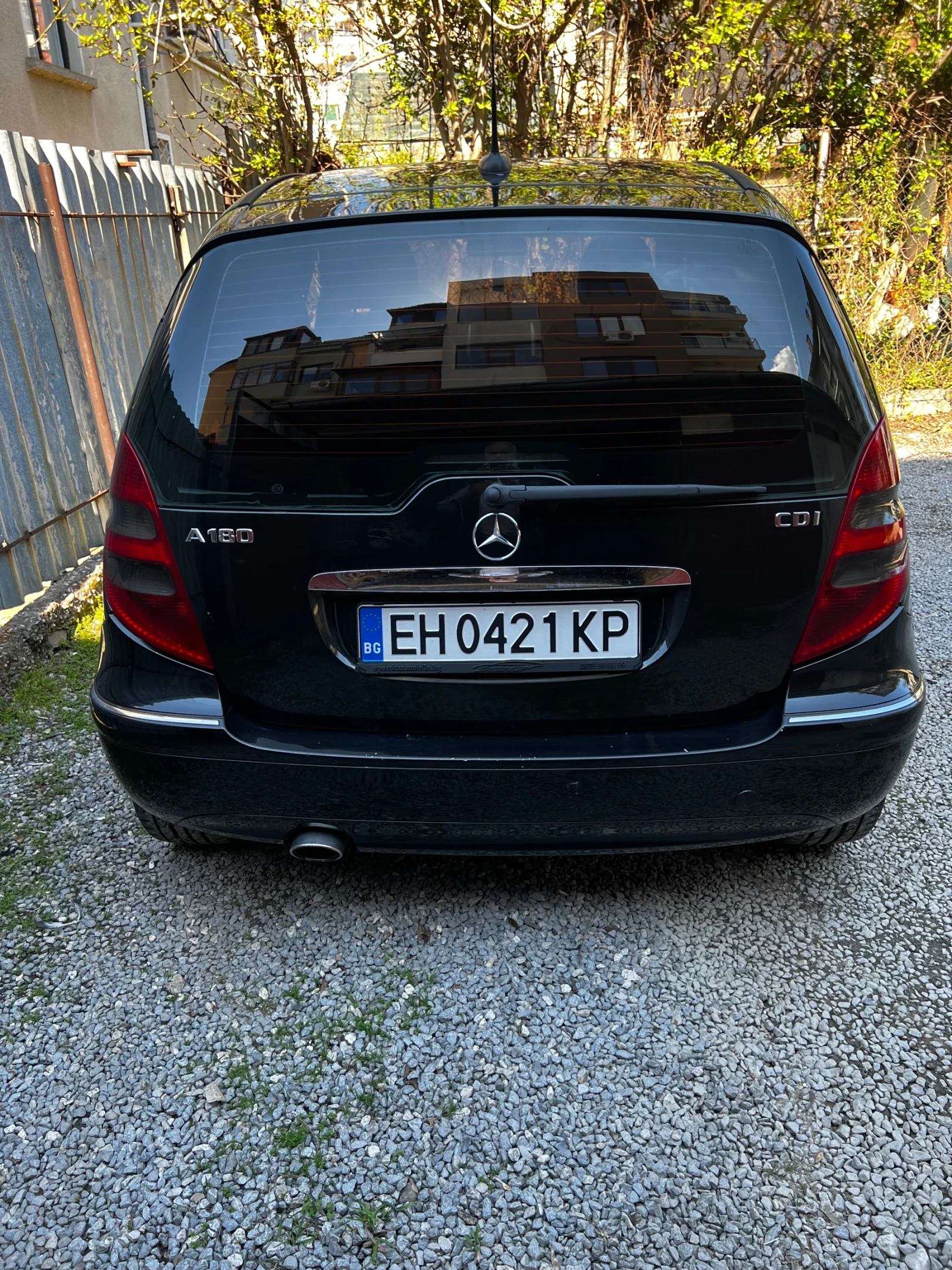 Mercedes-Benz A 180, снимка 3 - Автомобили и джипове - 54139205