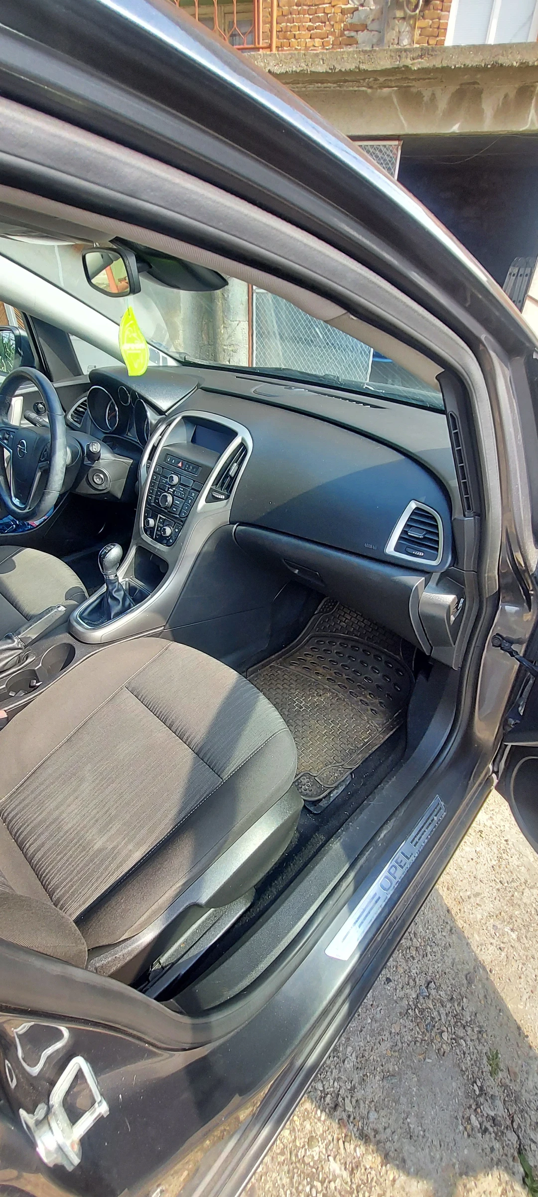 Opel Astra J с газов инжекцион Landi Renzo от 2022г, снимка 6 - Автомобили и джипове - 54181198