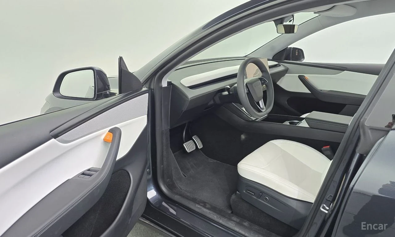 Tesla Model Y RWD | ОБДУХВАНЕ | 360 КАМЕРА | ПАНОРАМА | , снимка 8 - Автомобили и джипове - 54398002