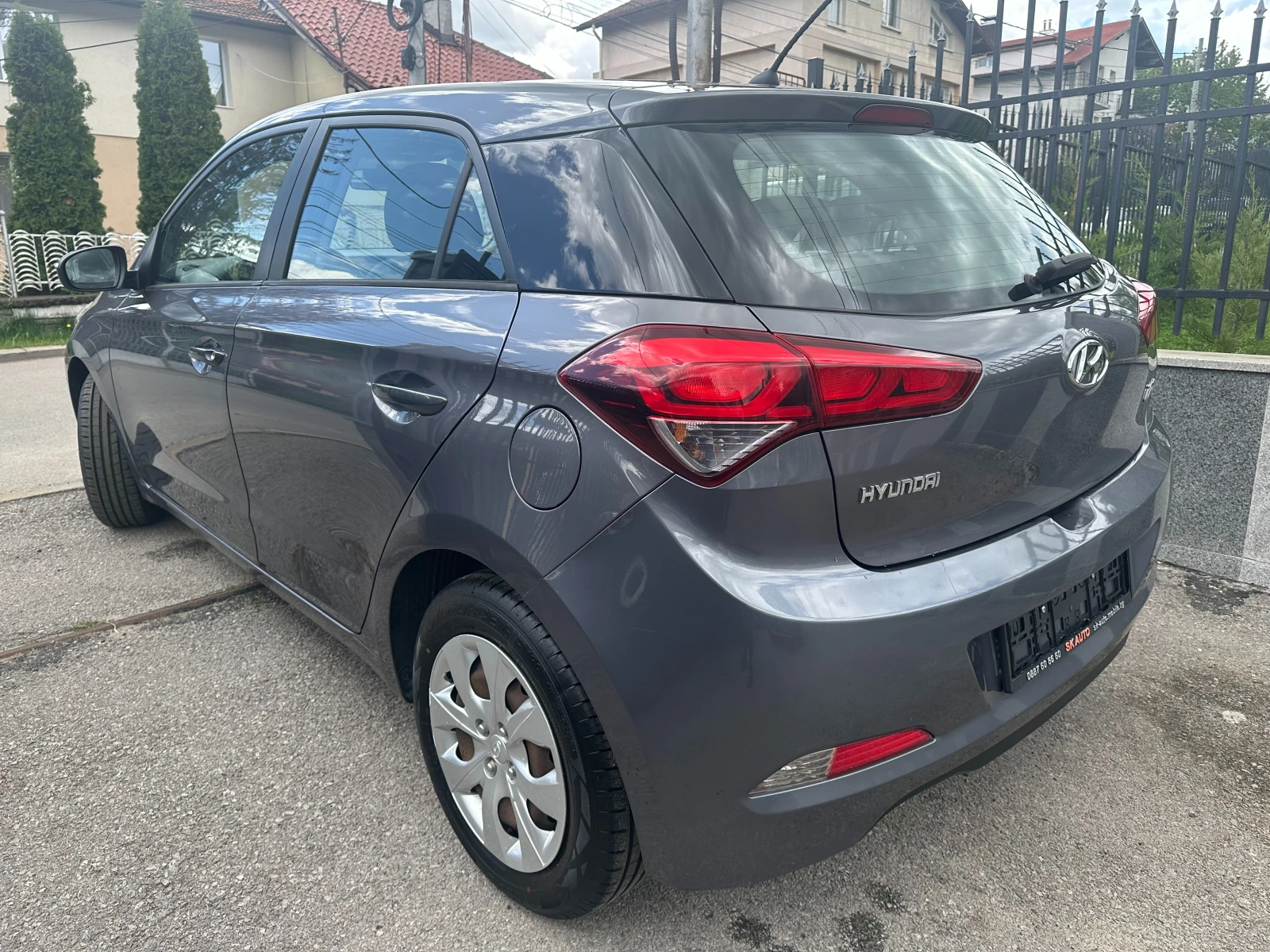 Hyundai I20 1.1CRDi-75k.s.-110000km!!!-EURO6B-6sk-2015g | Mobile.bg � ����������� 4