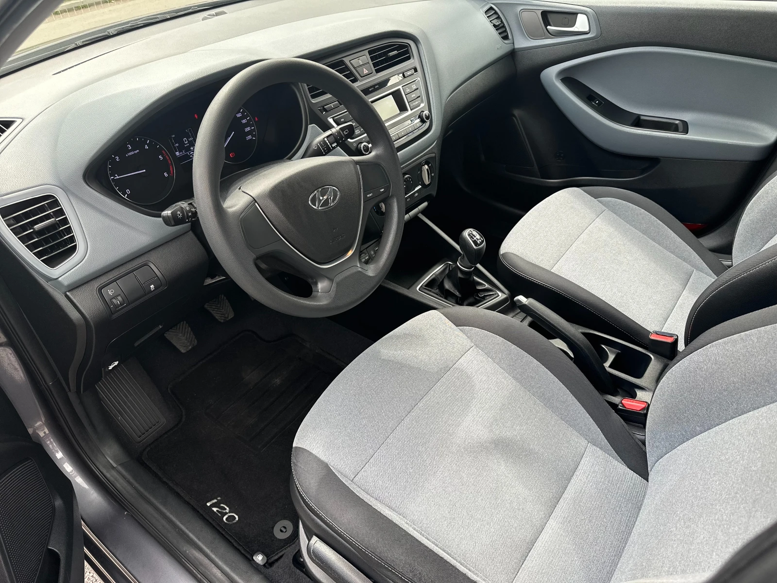 Hyundai I20 1.1CRDi-75k.s.-110000km!!!-EURO6B-6sk-2015g | Mobile.bg � ����������� 7