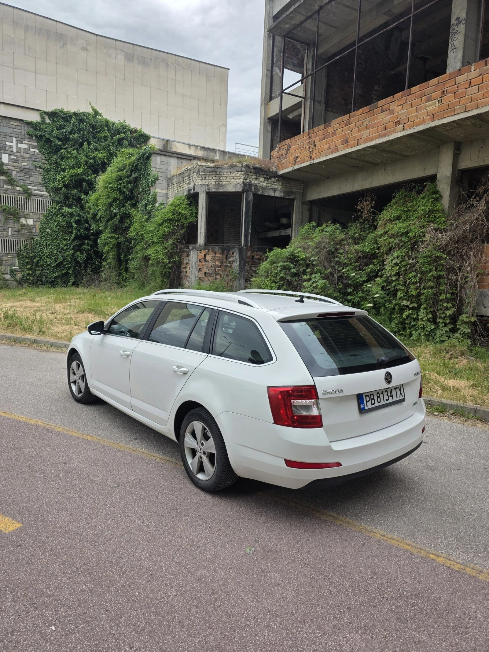 Skoda Octavia 1.4 G-tec CNG , снимка 5 - Автомобили и джипове - 54606578