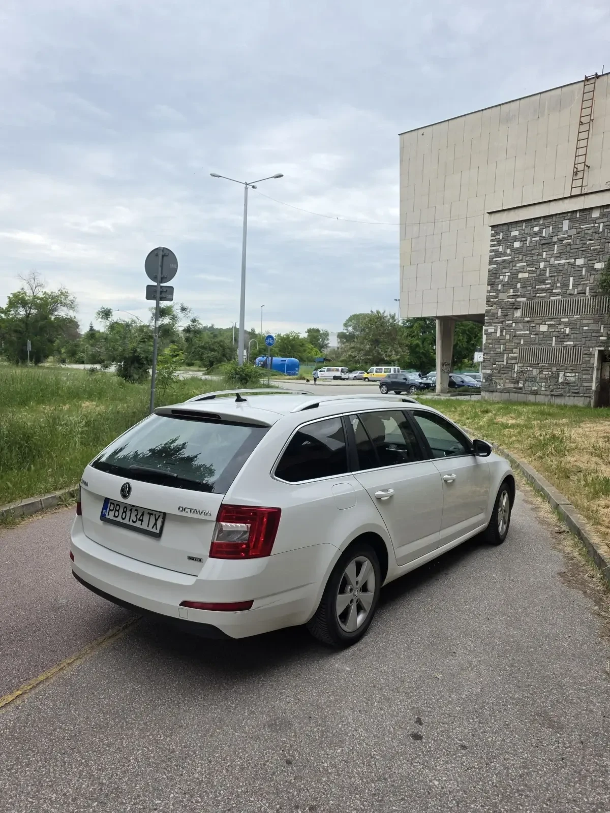 Skoda Octavia 1.4 G-tec CNG , снимка 2 - Автомобили и джипове - 54606578