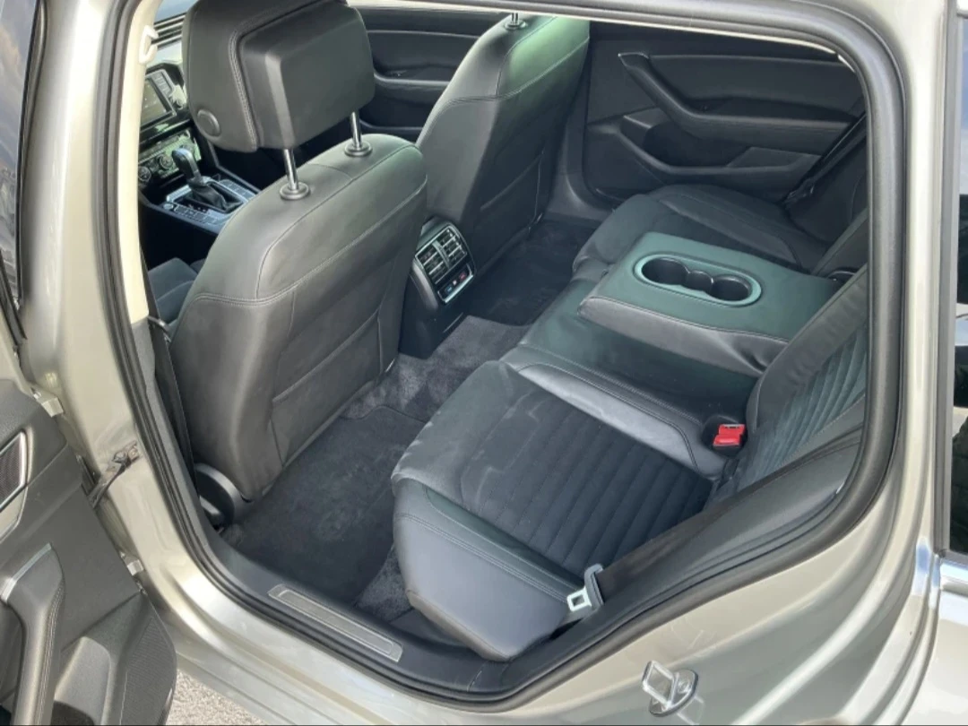 VW Passat 2.0 TDI 150k.c., снимка 15 - Автомобили и джипове - 54828874