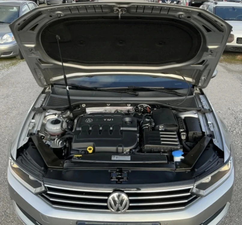 VW Passat 2.0 TDI 150k.c., снимка 7 - Автомобили и джипове - 54828874