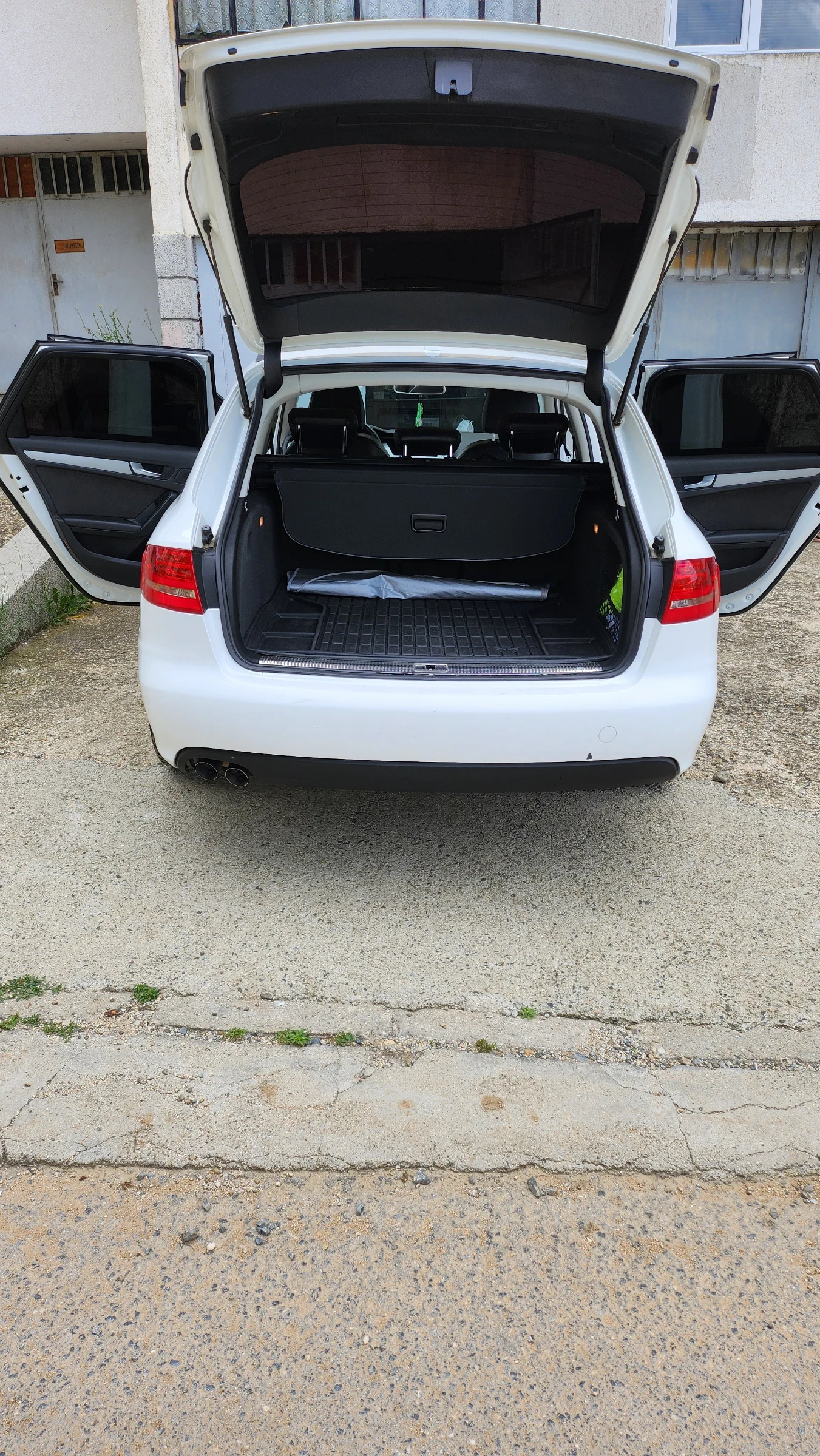 Audi A4, снимка 11 - Автомобили и джипове - 54934565