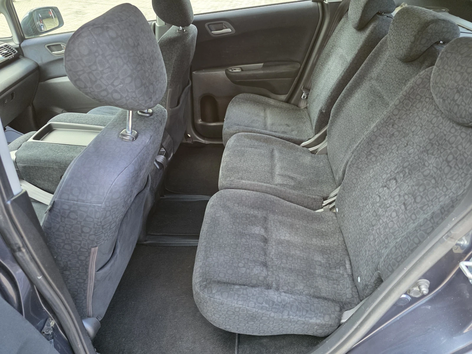 Honda Fr-v 2.2CDTI, снимка 12 - Автомобили и джипове - 55362310