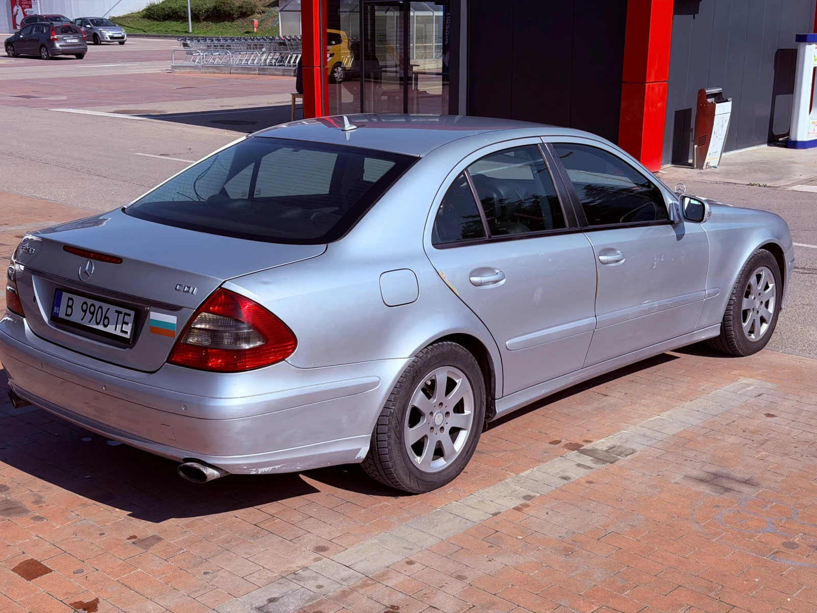 Mercedes-Benz E 280 3.0 CDI, снимка 2 - Автомобили и джипове - 55401170