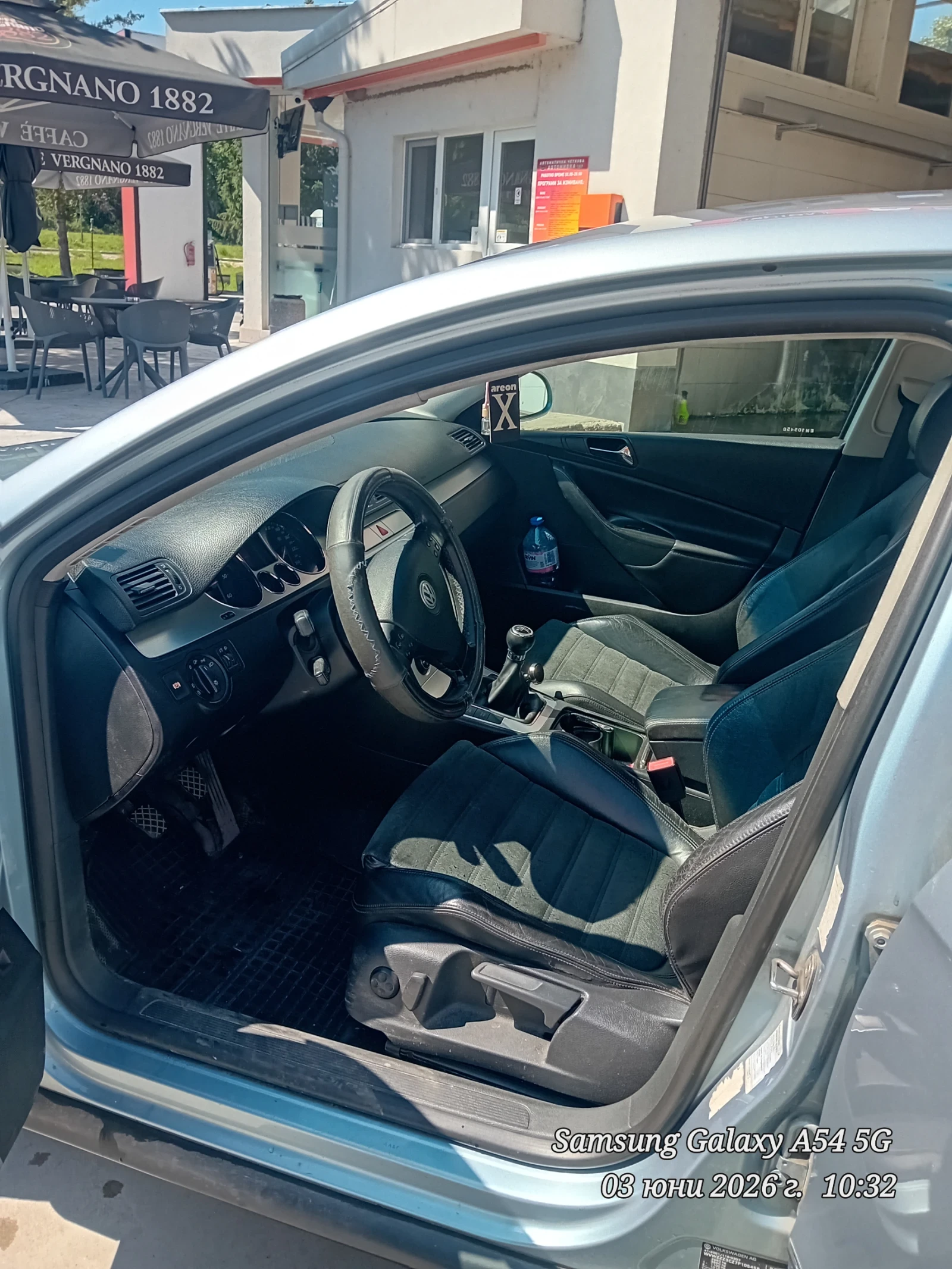 VW Passat 2.0 TDI, снимка 5 - Автомобили и джипове - 55449475